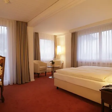 Sorell Asora 阿罗萨